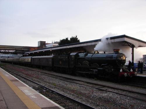 Clun Castle (7029) at Worcester Shrub Hill station in 2019 after restoration at Tyseley